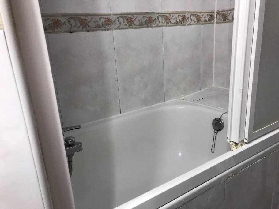 Agradable Apartamento En Zona Malasana Madrid Apartment Екстериор снимка