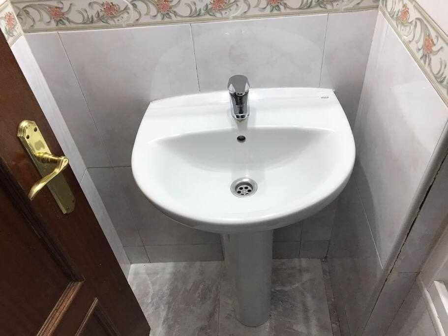 Agradable Apartamento En Zona Malasana Madrid Apartment Екстериор снимка